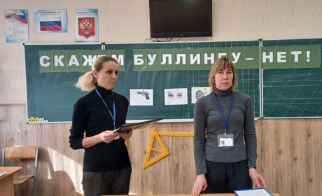 Педагоги-зрадники на ТОТ знов скаржаться, що їм не виплачують зарплату