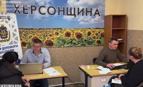 У Хмельницькому відкрили Гуманітарний центр “Вільні разом” для херсонців