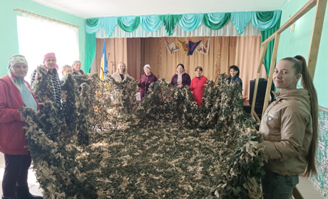 «Ми плетемо не просто сітки»: неймовірна історія берегинь із Борсуків