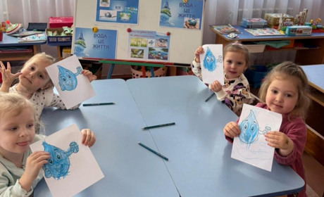 День води: неймовірні фото із садочків Старокостянтинова