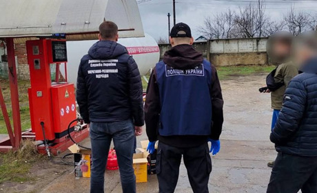 У Глухові викрили підпільну АЗС: вилучили обладнання та паливо на понад півтора мільйона гривень