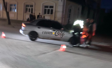 У центрі Глухова ввечері сталася ДТП (ФОТО)