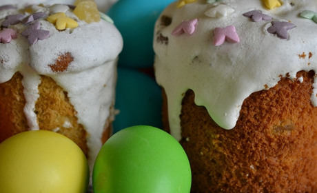 Великдень на порозі: рецепт легендарної паски від Дарії Цвек та сирної паски на нічному тісті