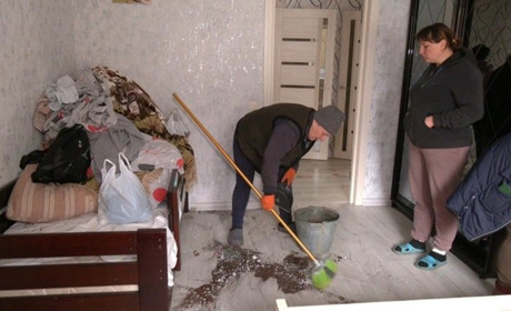 Наслідки атаки на громаду: в будинку було 8 людей, з них — двоє дітей чотирьох років і немовля.Відео