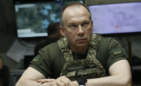 «Намагаються створити буферну зону»: Сирський заявив, що на Сумщині фактично триває наступ росіян