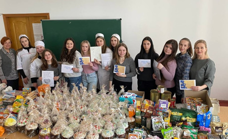 У Ніжинському медичному коледжі організували акцію «Великодній кошик для захисника»