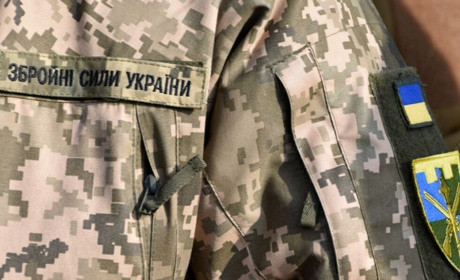 В Україні до серпня продовжили воєнний стан і мобілізацію