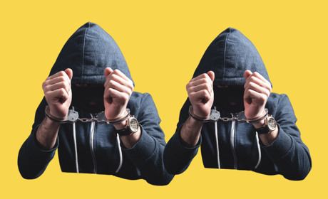 Двоє мешканців Вознесенщини проведуть за ґратами 9 і 10 років за зґвалтування неповнолітнього