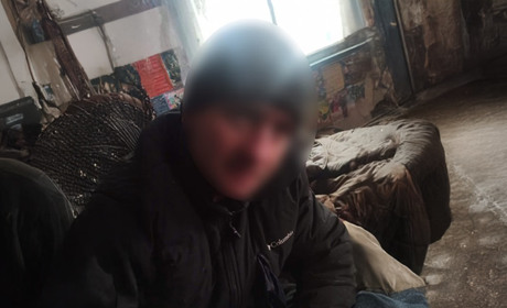 Обікрав пенсіонера: жителю Полонщини оголосили підозру