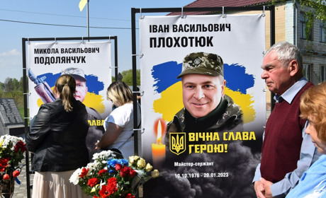 У Барвинівці відкрили Алею пам’яті загиблим захисникам України