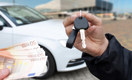 Продаж авто: які податки сплачують громадяни в Україні