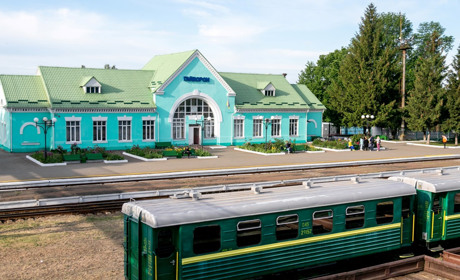 Гайворонська вузькоколійка кличе у весняну мандрівку