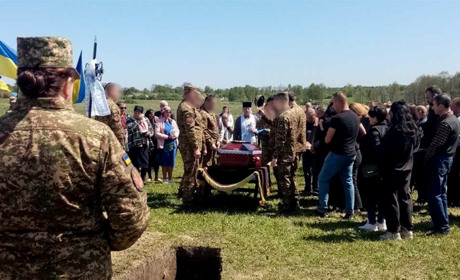У Полонську громаду назавжди повернувся військовий Павло Микулич