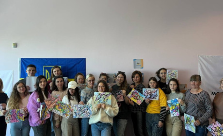 У Південному стартували заняття з нейрографіки: як арттерапія допомагає позбутися стресу (ФОТО)