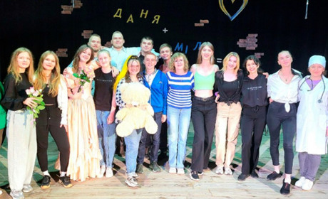 Глухівський «Пілігрим» переміг в обласному фестивалі «Театральні обрії» з виставою про війну