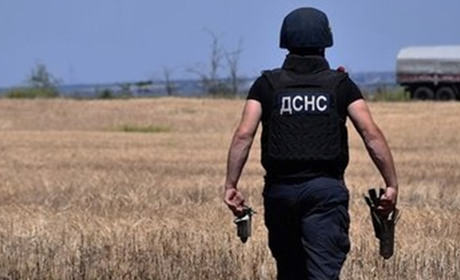 Життя на вибухівці: чому розмінування України триватиме роки