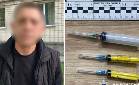 У Старокостянтинові викрили наркопритон і торговця метадоном: зловмисника взято під варту