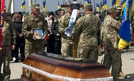 «Гора» назавжди в строю: у Хмельницькому попрощалися із 28-річним городоччанином Іваном Горватом