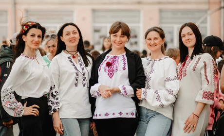 Біляївська громада відзначила День вишиванки: на вулицях, в колективах та мережі було святково. ФОТО
