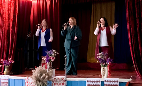 День матері в Липовці відзначили концертом і доброчинністю