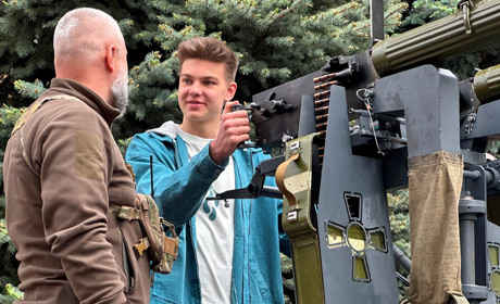 Урок «Захисту Вітчизни» від ветеранів в Одесі: військові навички для студентів з перших вуст