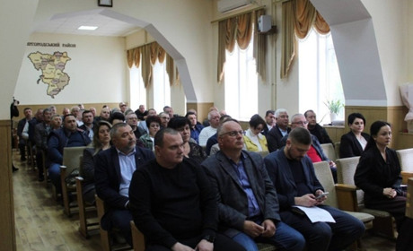 У Миргородській районній раді – кадрові зміни: двоє депутатів склали повноваження