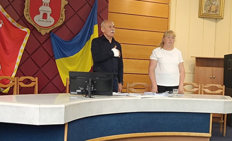 Активістка "гризонула за руку" мера Переяслава, а депутати не підтримали його проєкти на сесії