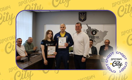 Двом чемпіонкам з Бориславської громади та їхнім тренерам вручили грошові сертифікати