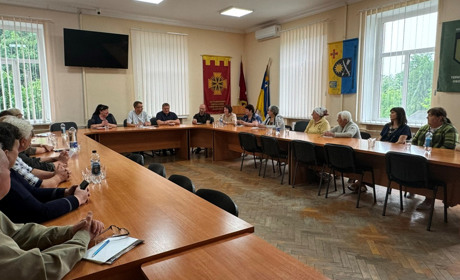 Що болить золотоніським кварталам?