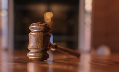 У Переяславі чоловік чіплявся до малолітньої та ображав її нецензурною лайкою: як його покарав суд?