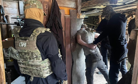 Передавав інформацію про авіацію на Хмельниччині: затримано російського шпигуна