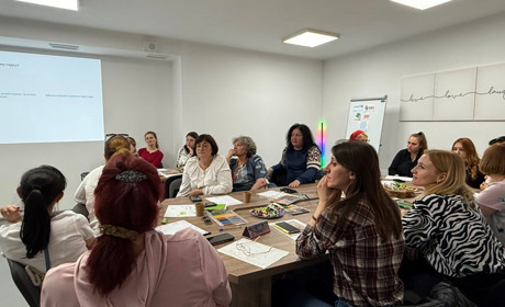 Педагоги Південного вчилися створювати освітнє середовище що зцілює за спеціальною методикою (ФОТО)