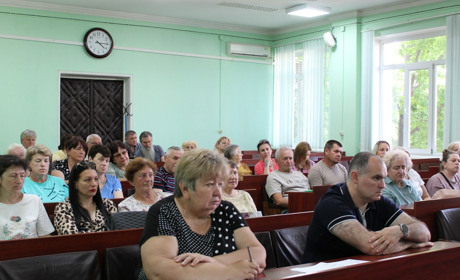 Допомога після атаки: у Біляївській міській раді відбулася зустріч із постраждалими родинами