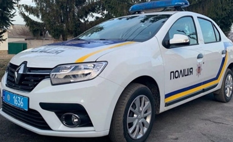 У селі на Переяславщині на стоянці зіткнулися два автомобілі: хроніка поліції