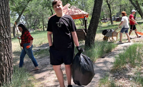 Еко-толока «Зробимо місто чистішим»: як молодь Волноваського району змінює еко-культуру в Україні