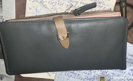 На Кременеччині у жінки з дому вкрали 15 тисяч гривень