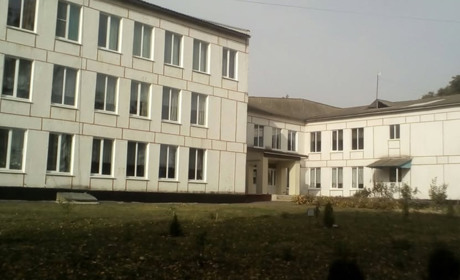У Сергіївській громаді перевіряють закупівлю на 11,9 млн грн для ремонту ліцею