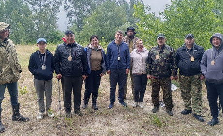 Для ветеранів організували риболовлю на березі Дніпра з юшкою, шашликом і теплим спілкуванням