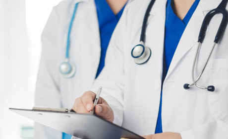 Медиків не призначатимуть на непрофільні посади у війську