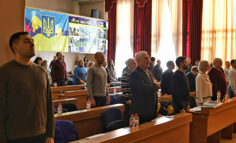У Первомайську скликають чергову сесію ради: серед питань — бюджет, земельні та депутатські зміни