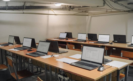 НМТ під землею: як українські підлітки складали іспити під звуки сирен