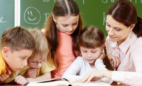 На роботу у Старокостянтинові шукають спеціалістів: лікаря, вчителя, водія...