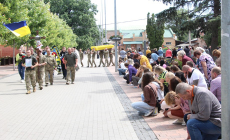 Ніжин та Ніжинщина прощалися із загиблим захисником Олексієм Драгуном