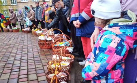 Христос Воскрес! Як у храмах Переяслава пройшло освячення великодніх кошиків? Репортаж