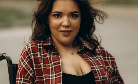 "Мрію бути мобільною — для сина та нашої родини": збір на крісло колісне для Вікторії Ланової