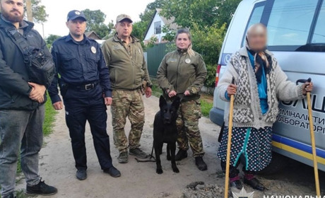 На Гадяччині службовий пес допоміг знайти літню жінку