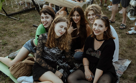 Фестиваль «Молодіжний вайб» зібрав у Південному сотні учасників на святі творчості та музики (ФОТО)