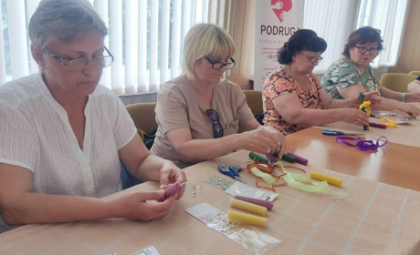 Жінки Волноваського району зустрілися у межах проєкту "PODRUGA", щоб віднайти особистий ресурс