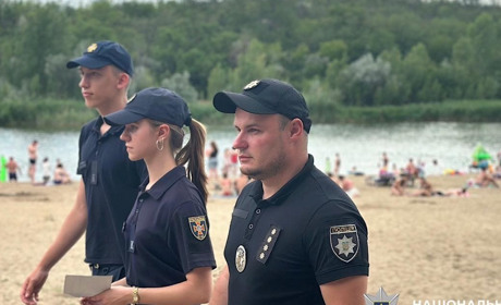 На Нікопольщини поліція та рятувальники навчали правил безпеки на водоймах