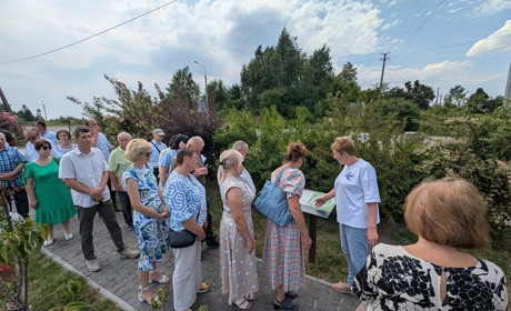 «Кременецькі гори» відкрили еколого-освітню стежку з елементами безбар’єрності